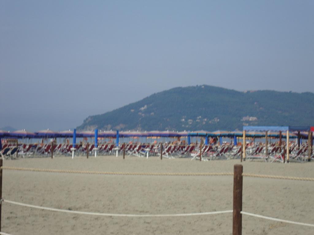 Appartamento Marina Marina Di Carrara Room photo