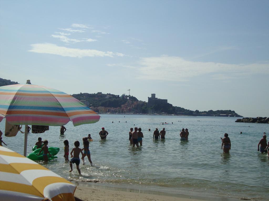 Appartamento Marina Marina Di Carrara Room photo